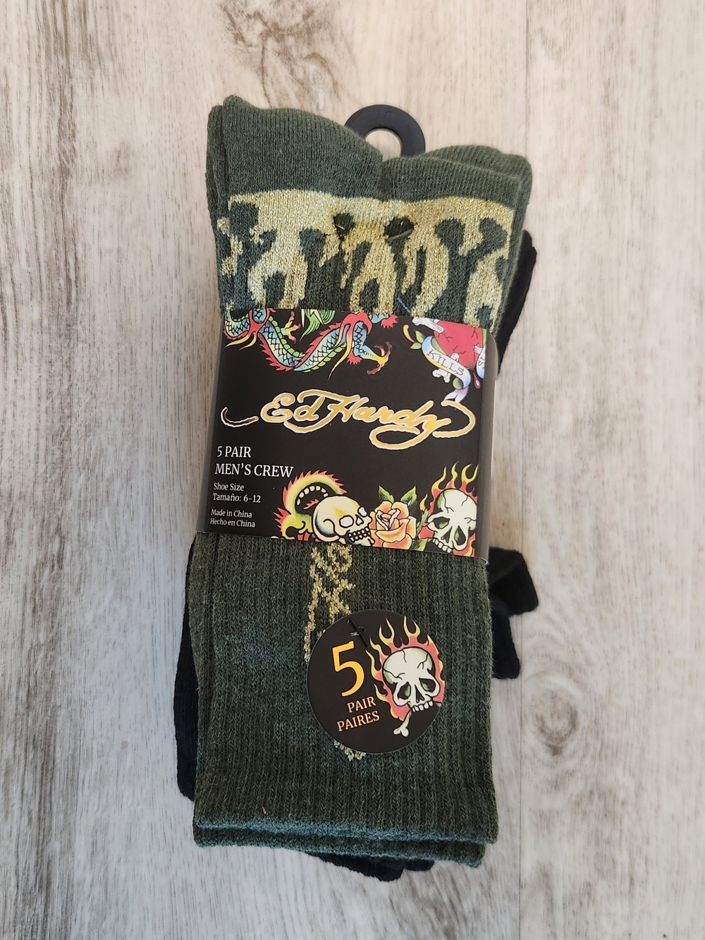 Ed Hardy Men’s Crew Socks in Olive Green with Black Accents - 5 Pack